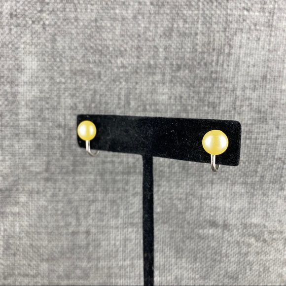 Vintage Pearly Yellow Micro Screw Back Earrings - Picture 2 of 6